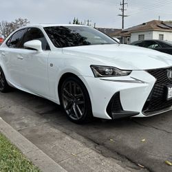 2019 Lexus IS
