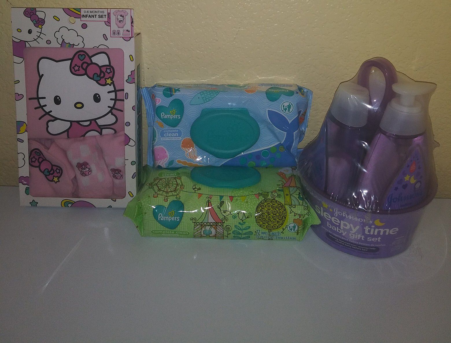 Johnson baby gift set, hello kitty outfit, pampers wipes