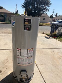 50 Gallons gas water heater 60 days warranty 300