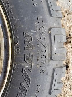 Lt245/75r16 Goodyear wrangler MT/R