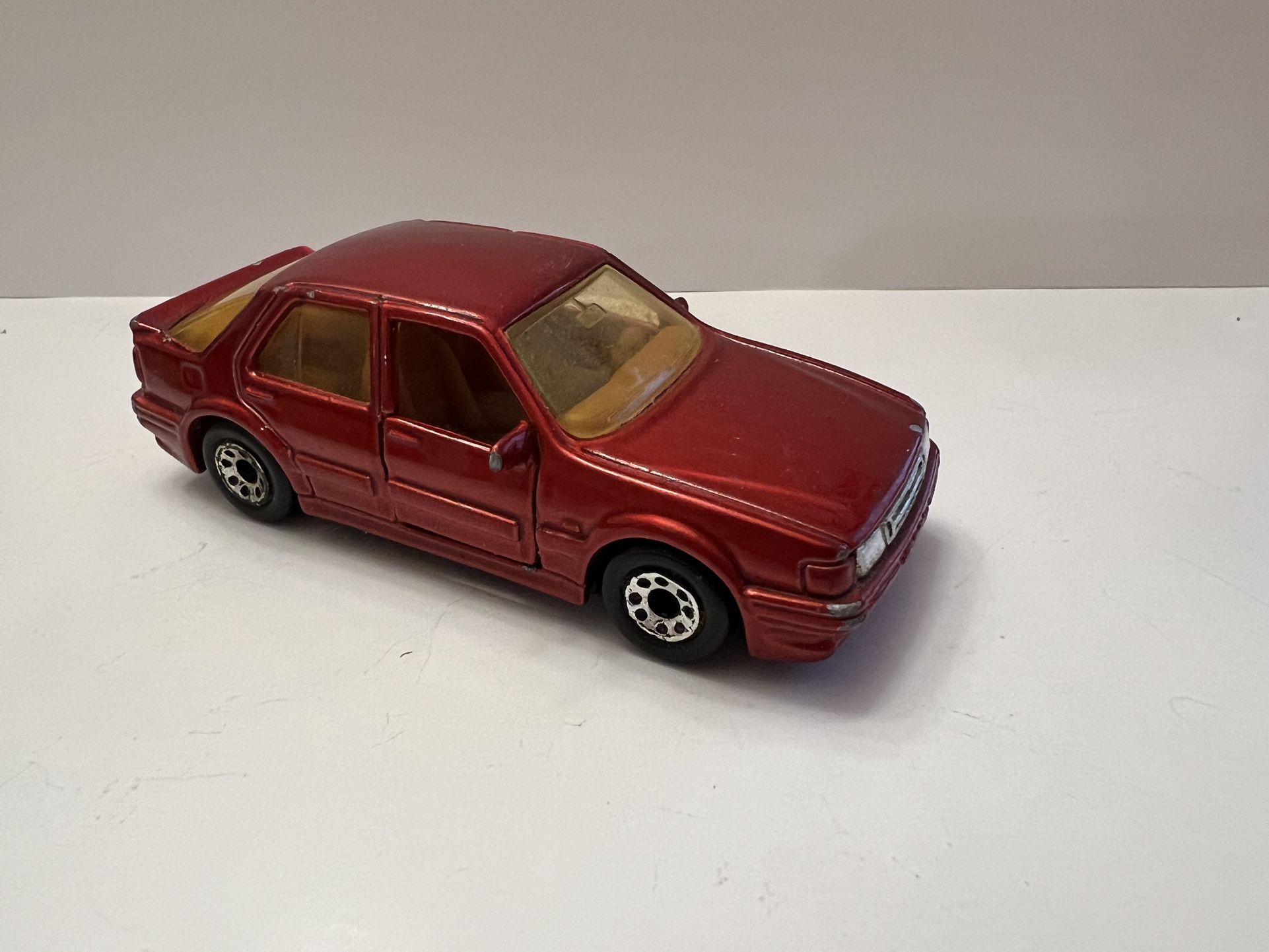 Vintage 1987 Matchbox Diecast 1/64 Scale Red SAAB 9000 Turbo Opening Door