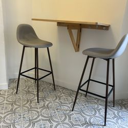 Barstool