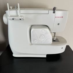 New In Box Singer MX60 