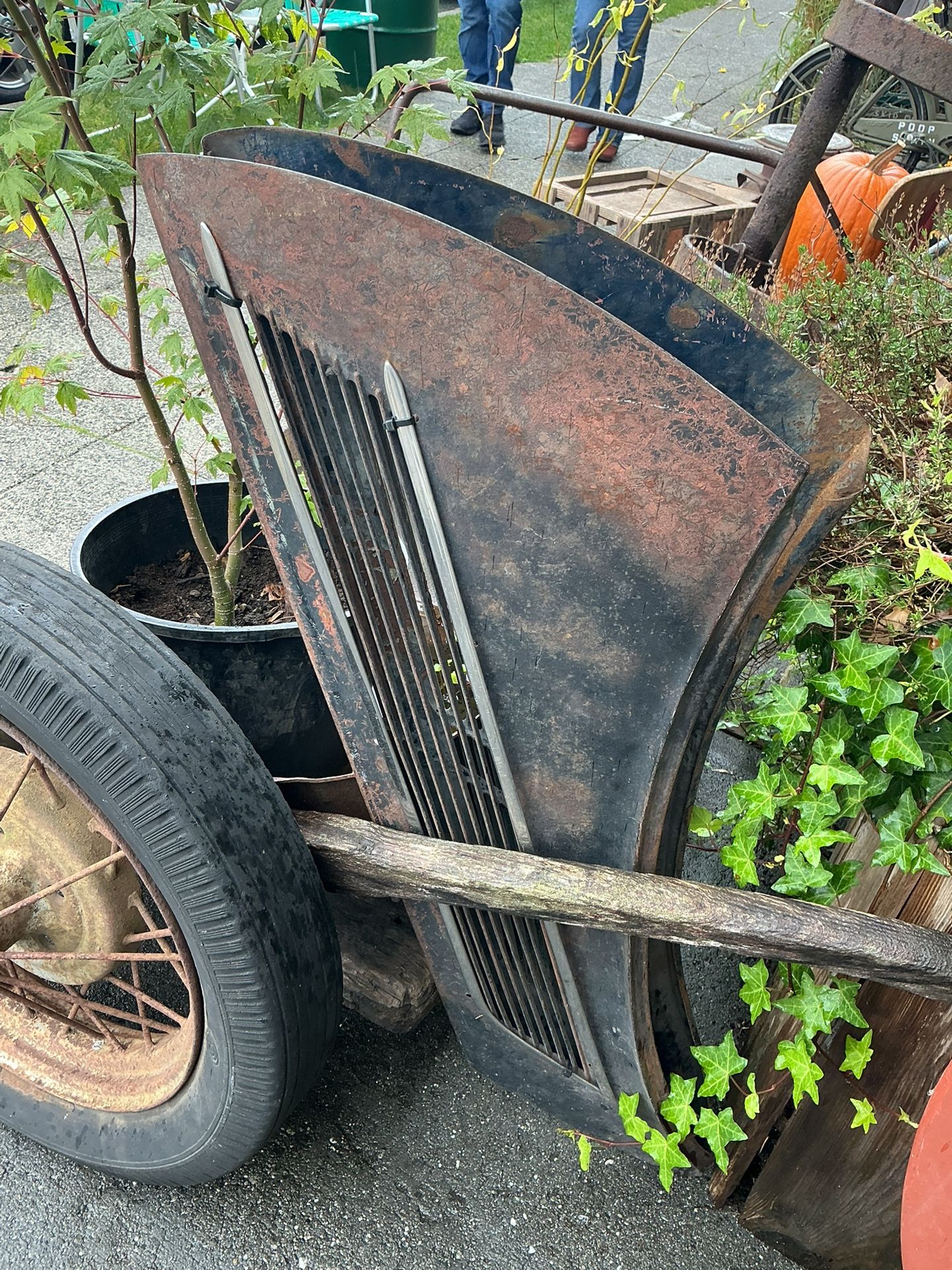 1937 ford hood and side grill