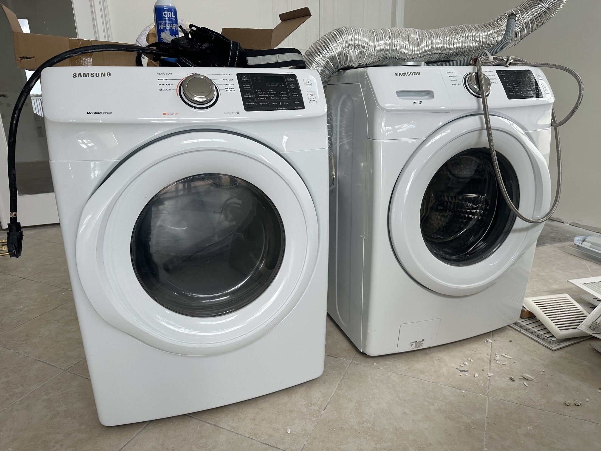 Lavadora Y Secadora (Washer and dryer)
