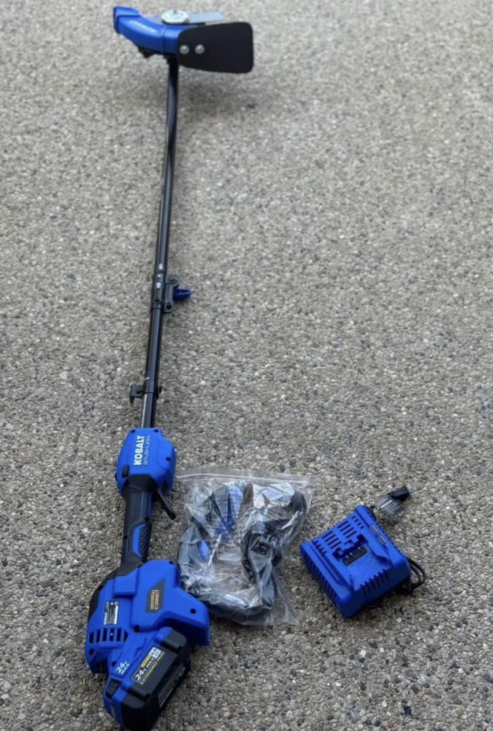 Kobalt 40-Volt 9-in Handheld Battery Lawn Edger battery an charger included