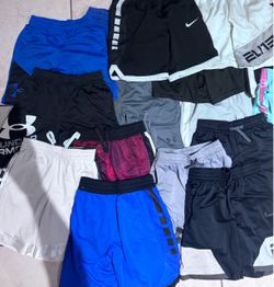 15 Nike & Under Armour Boys Medium Athletic Shorts Bundle