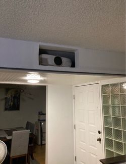 Epson Home Cinema 5050UB 4K PRO-UHD Projector