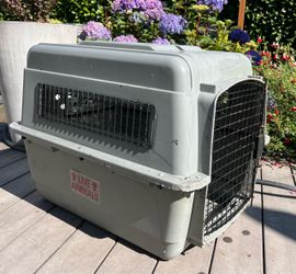 Dog Kennel - Plastic with Gate