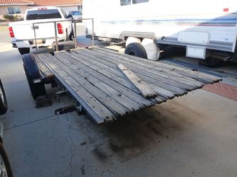 Tilt trailer