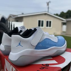Size 13.5 . Toddler Jordan Sneakers 