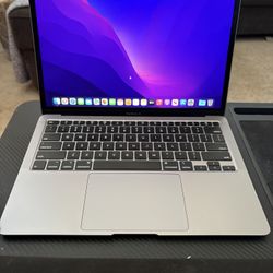 MacBook Air 13”