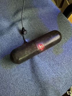 Beats Pill - (needs Battery read description)