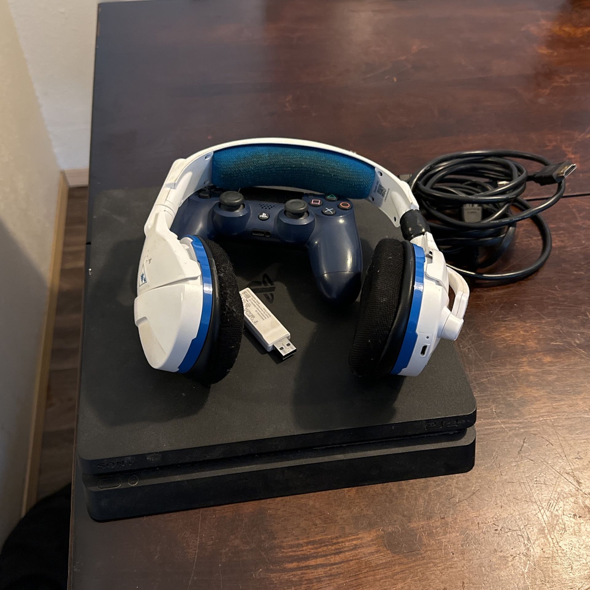 PS4 With Headset And Controller