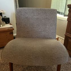 Sitting chair