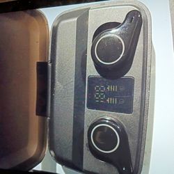 TWS TRUE WIRELESS STEREO EARPHONES