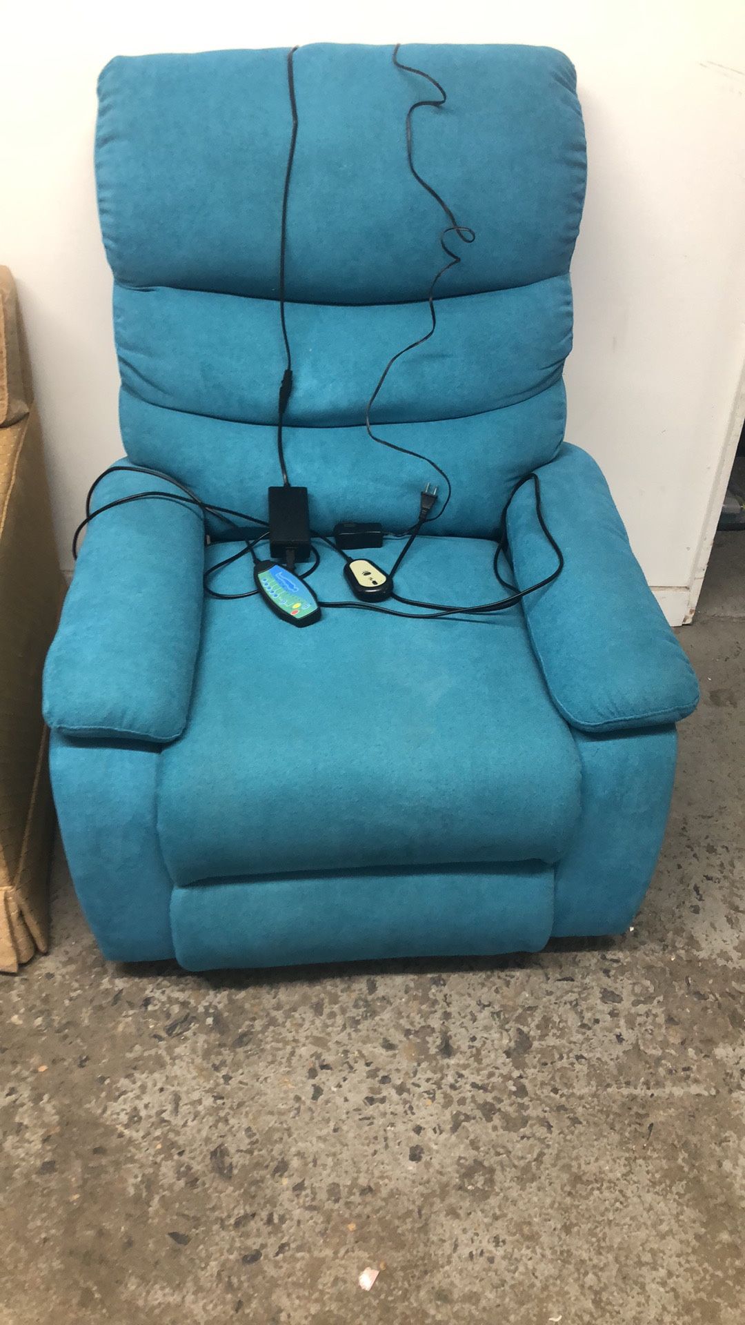 Electric Lift Recliner Chair Work Great