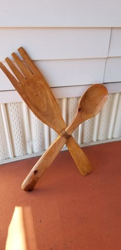 Wood handcrafted spoon and fork