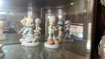 Nao By Lladro And Enesco Precious Moment Collection