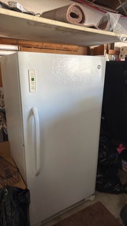 GE Stand Up Freezer