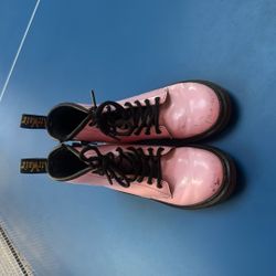 Dr. Martens Girls Size 2