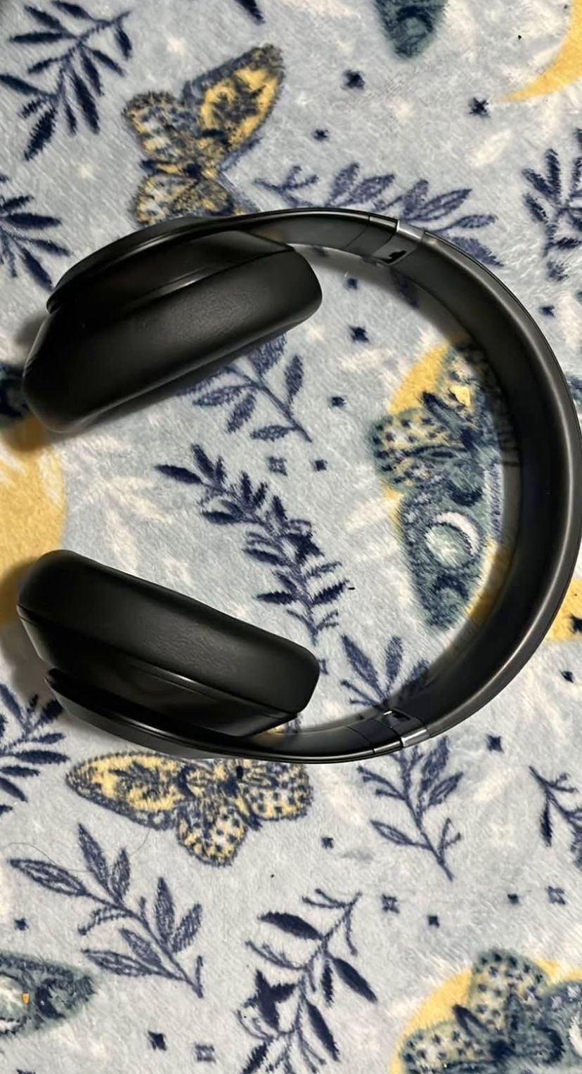 Beats Studio Pro