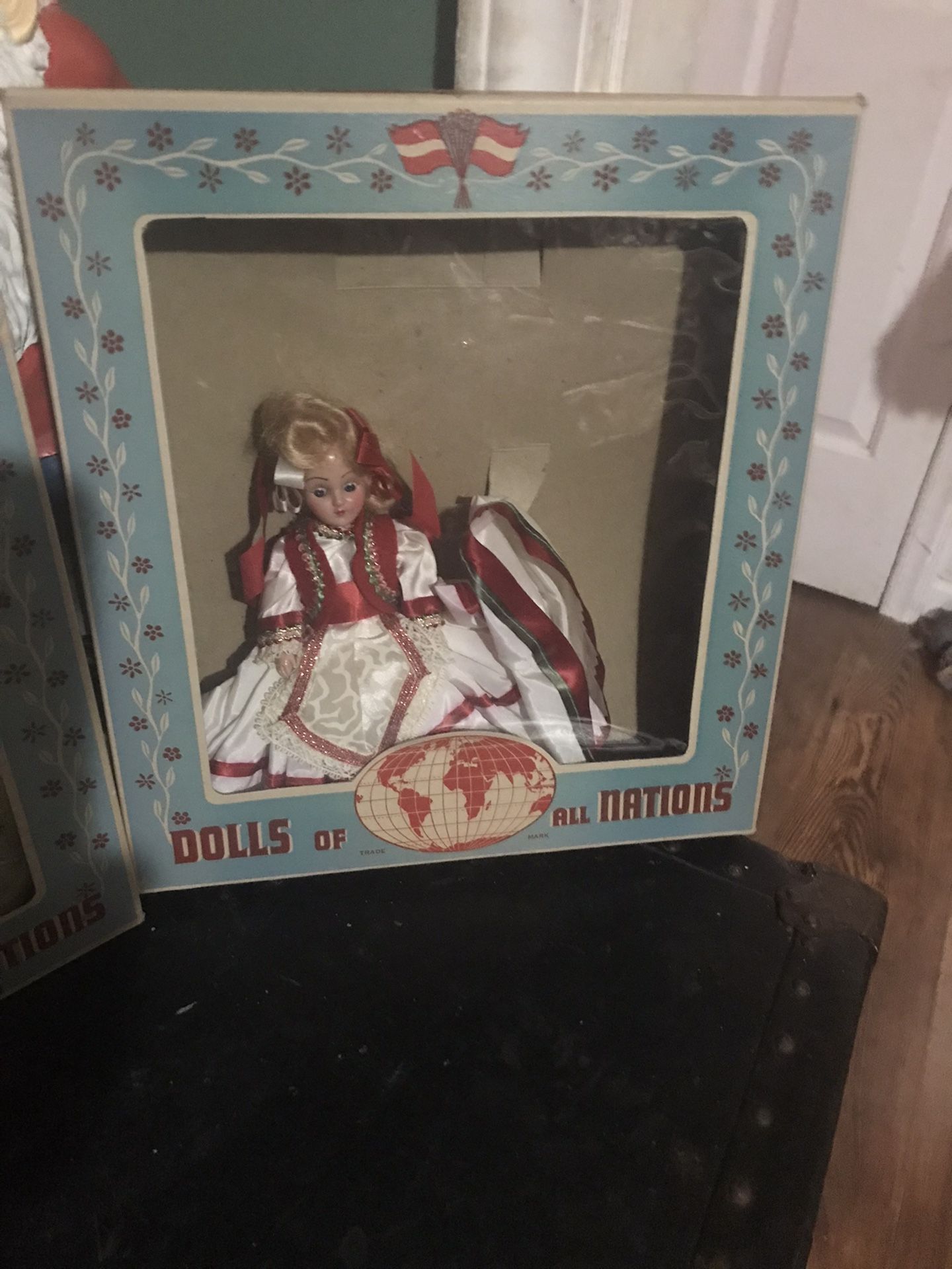 Doll lot 1940’s dolls of the nation and continental dolls