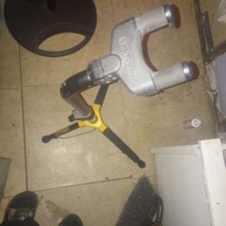 Hercules Guitar Stand
