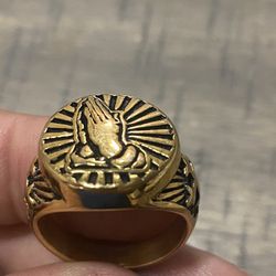 A Blessings Hands Ring Size 11