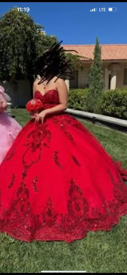 Red Quinceañera Dress With Crown Ramo And Crinolina 