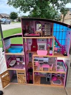 Barbie House