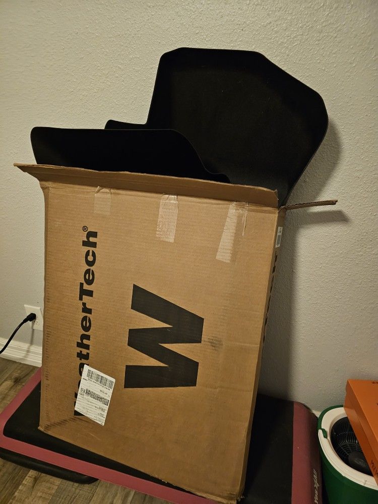 Brand New SQ5 AUDI WEATHER TECH FLOOR MATS