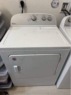 Whirlpool Electric Dryer - WED4815EW1