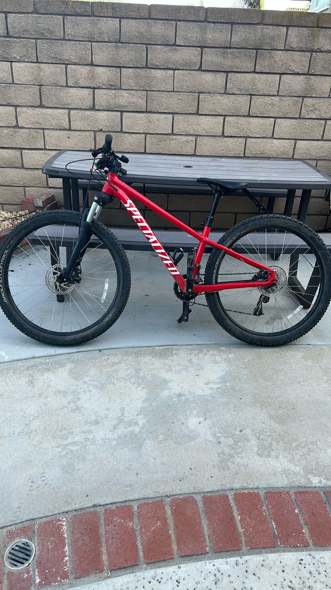Specialized Mountain Bike Size Medium