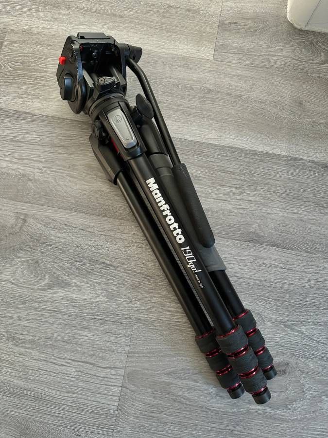Manfrotto 190go! with Manfrotto 701HDV Pro Video Tripod Fluid Headi
