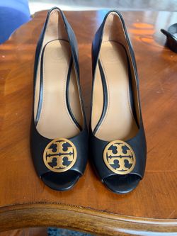 Women’s Tory Burch wedge dress shoes Black Size 9
