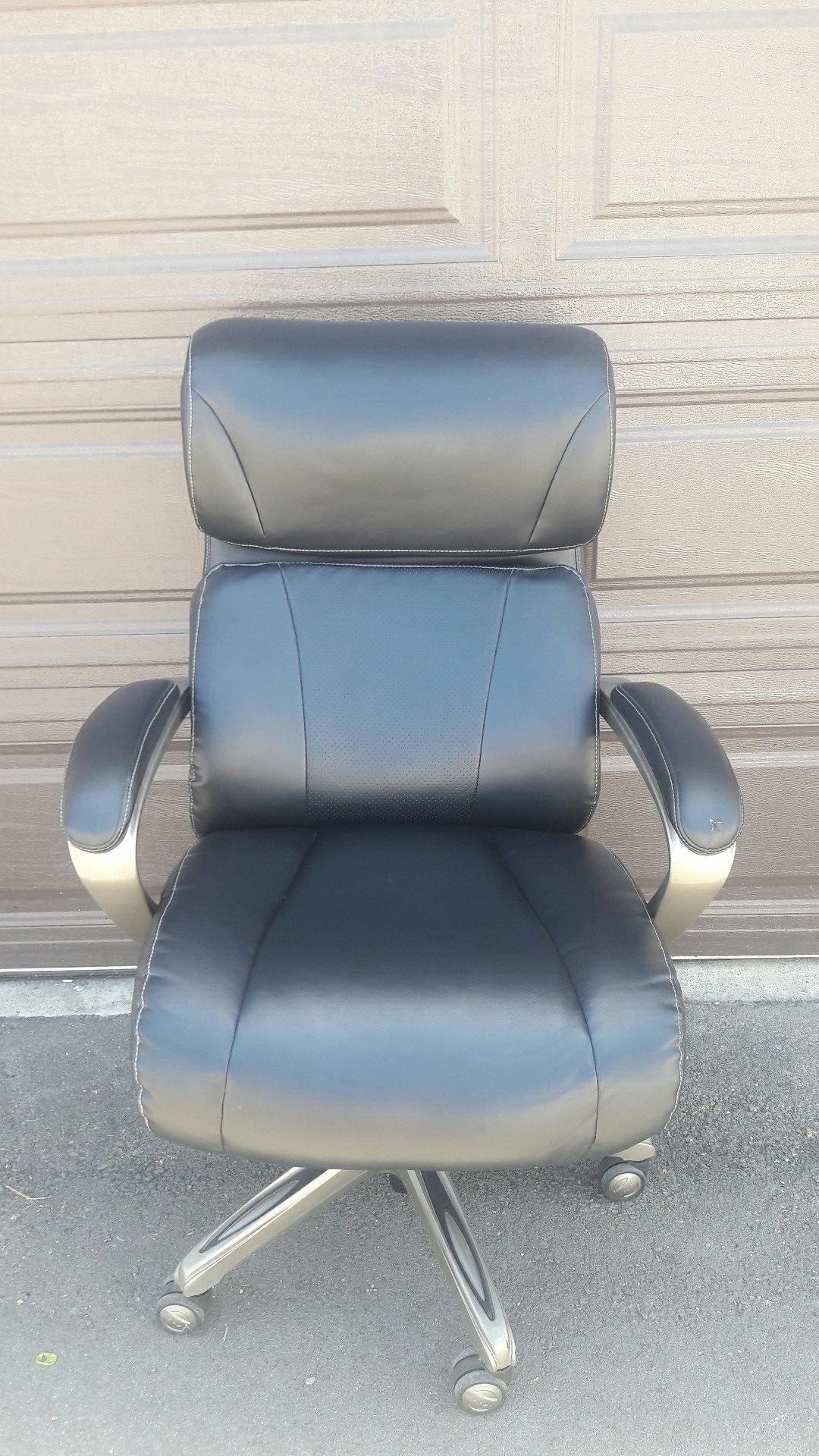 LaZBoy Arcadian Bonded Leather Executive Chair, Black for Sale in