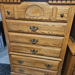Vintage Solid Wood Oak Dresser, Bureau, and Headboard to queen sized bed