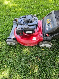 Yard Machine Push Lawnmower