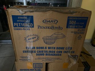 Clear bowls with some lids 16 oz have 2 boxes