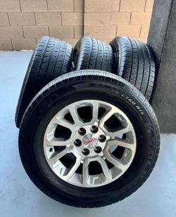 Nice Set 👍 Gmc Sierra Yukon Denali 18" Wheels and Tires