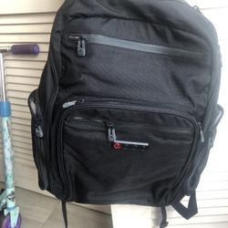 THOR laptop backpack