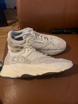Adidas Yeezy 700 Sz 12