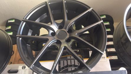 20's WHEELS AND TIRES