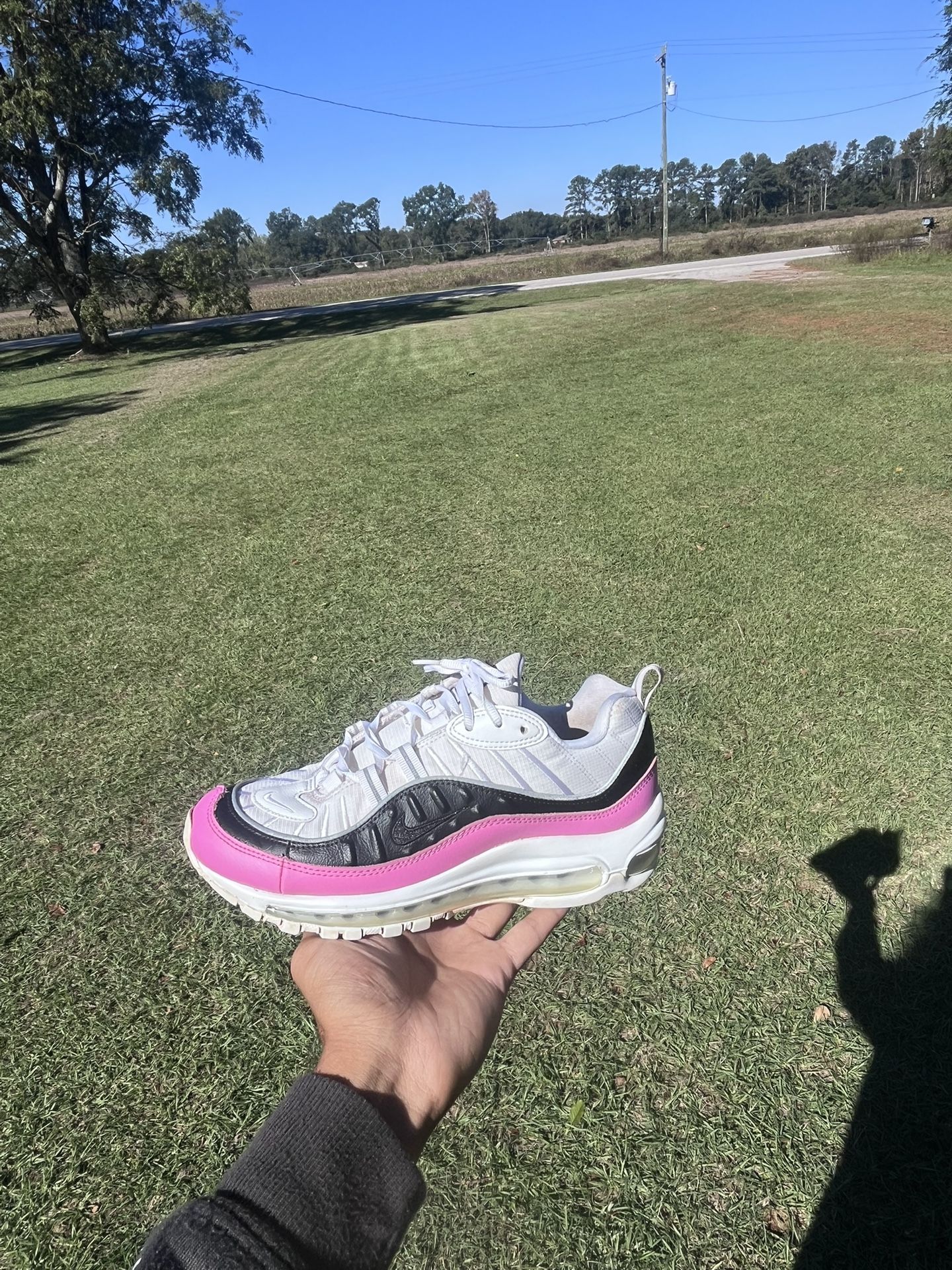 Pink Airmax 98s