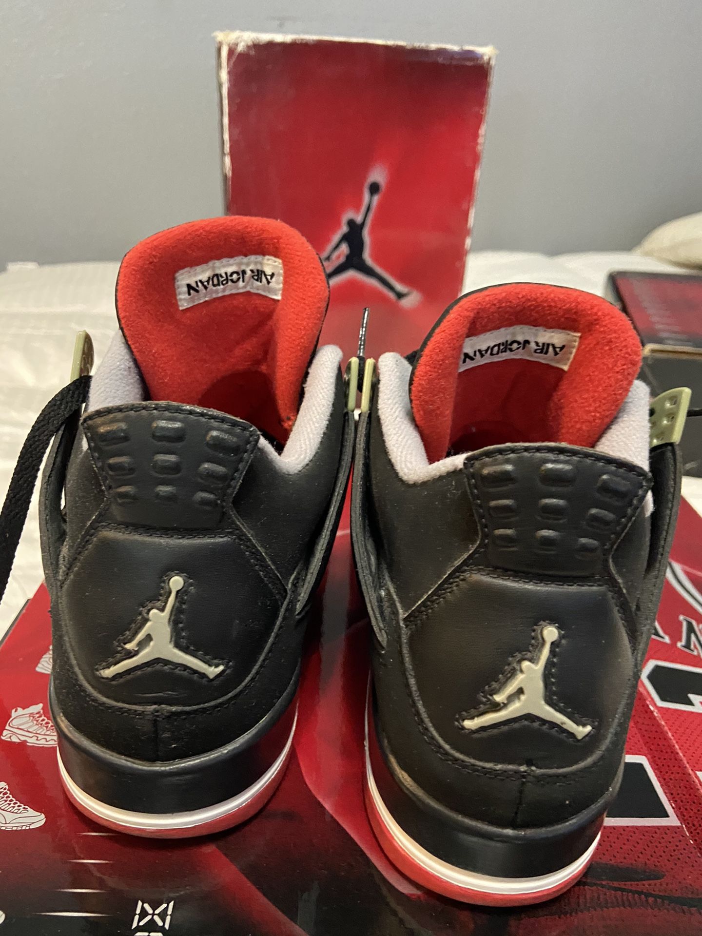NIKE size 7 Jordan