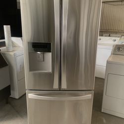 Fridge Kenmore Good Condition 3 Doors 30” Wide 90 Days Warranty Refry Kenmore Buenas Condiciones 3 Puertas 30 Pulgadas De Ancho 90 Dias De Garantia 