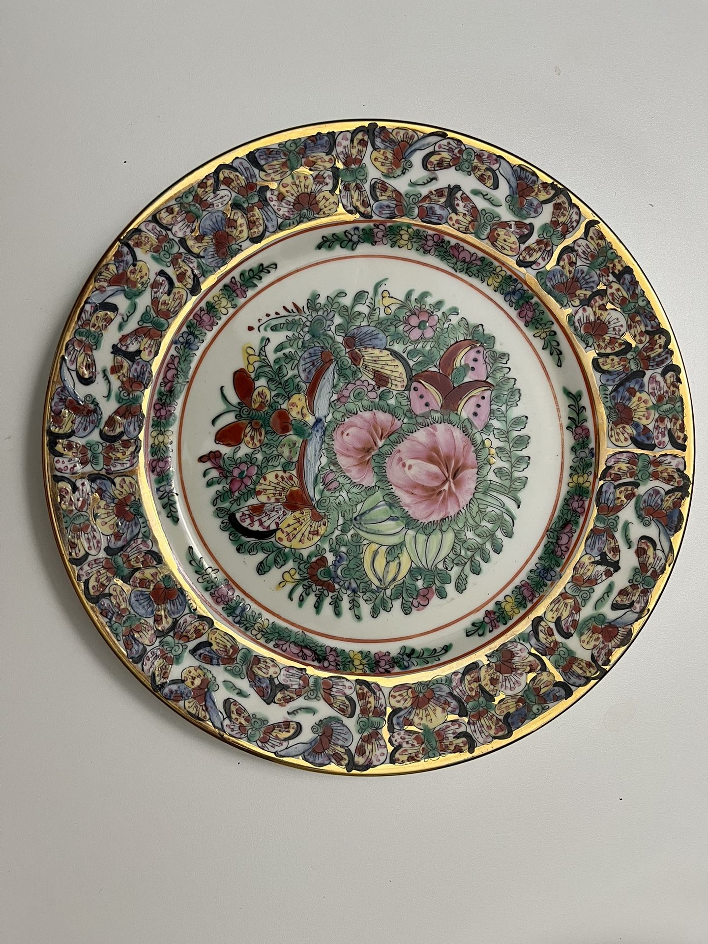 Alexander's Japanese Porcelain Ware, Hand Decorated in Hong Kong plate