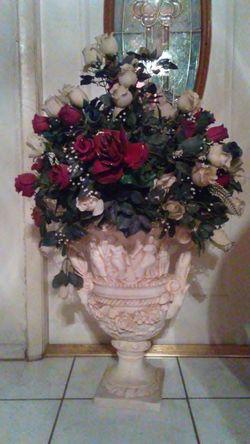 Floral vase with flowers