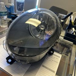 MINI COOPER S (BLACK) OEM LEFT DRIVER HALOGEN HEADLIGHT 2014-2018